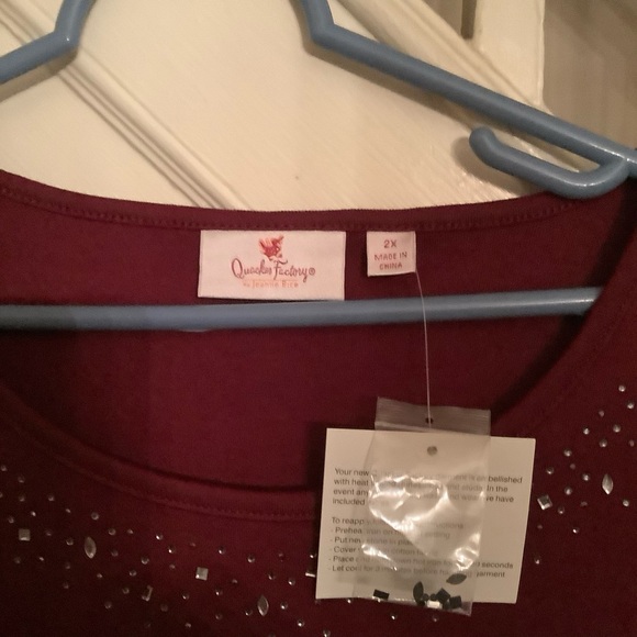 New with Tags Quacker Factory 2X Rich Red Top & NWOT VeneziaAqua black top 18/20 - Picture 5 of 15